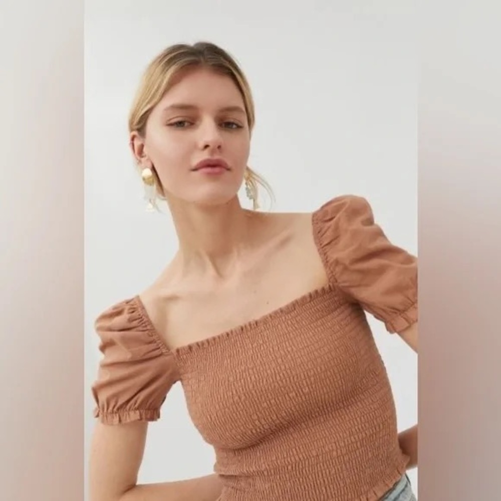 Urban Outfitters Sabrina Smocked Top - Picture 2 of 6